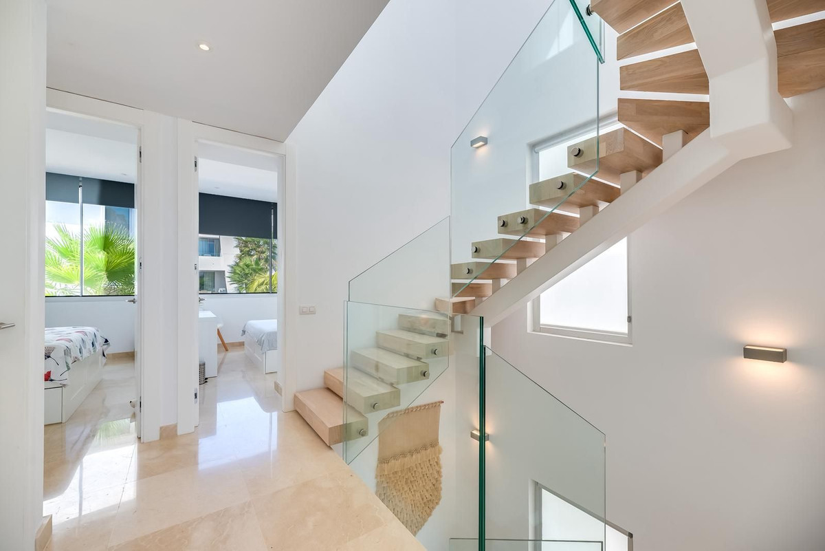 undefined thumbnail 16