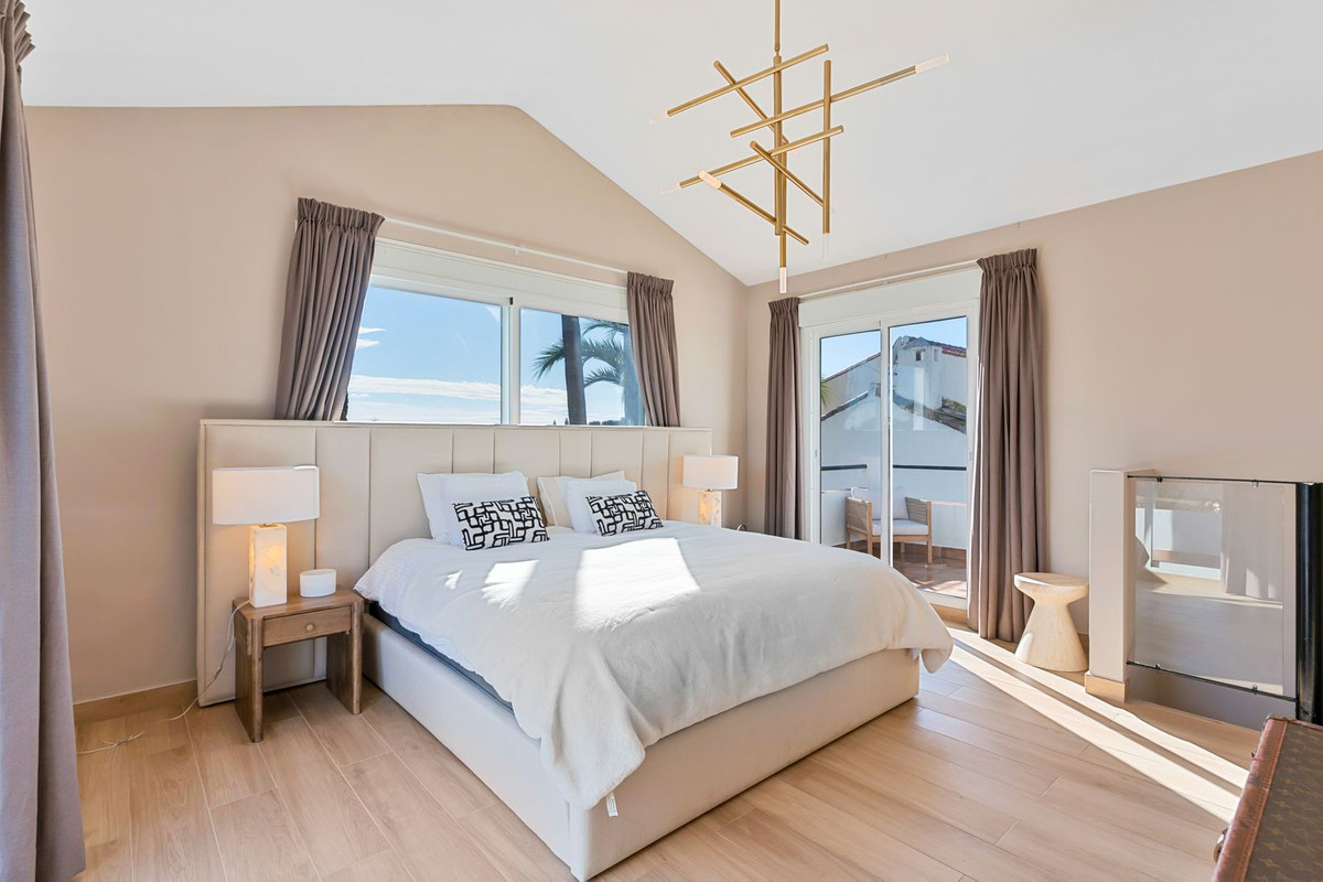 undefined thumbnail 24