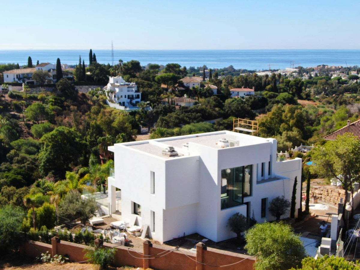 Panoramic-View Villa for Sale in Elviria in Marbella for sale