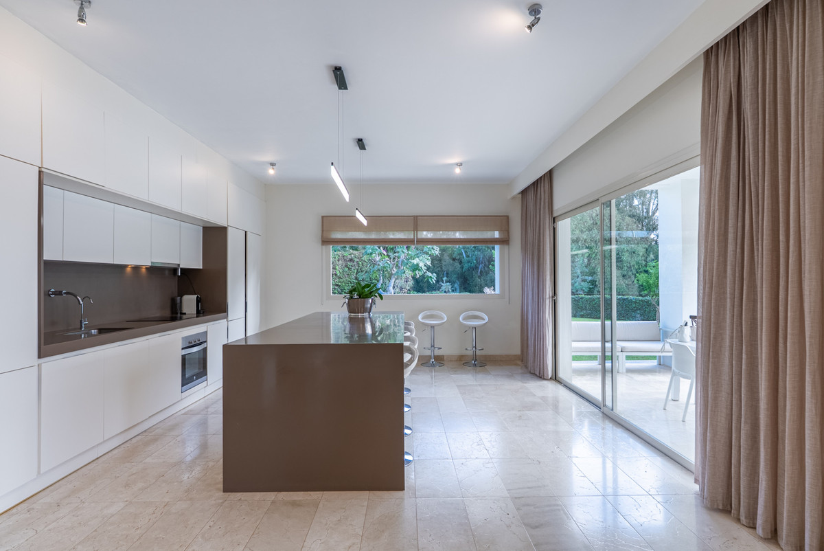 undefined thumbnail 4