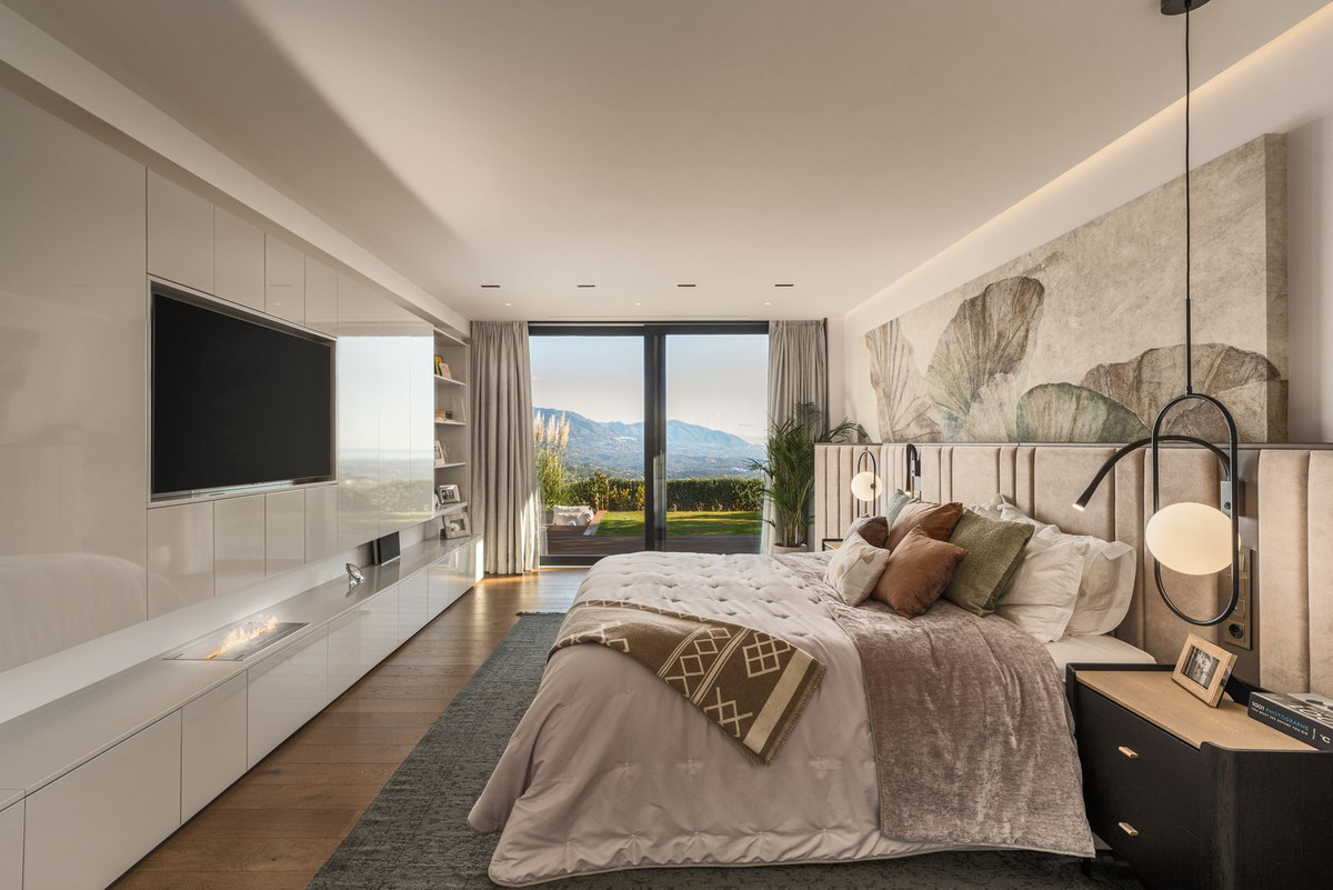 undefined thumbnail 3