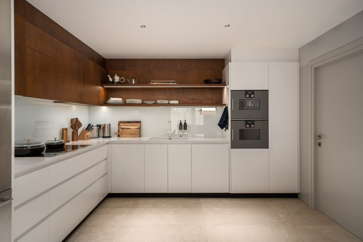 undefined thumbnail 4