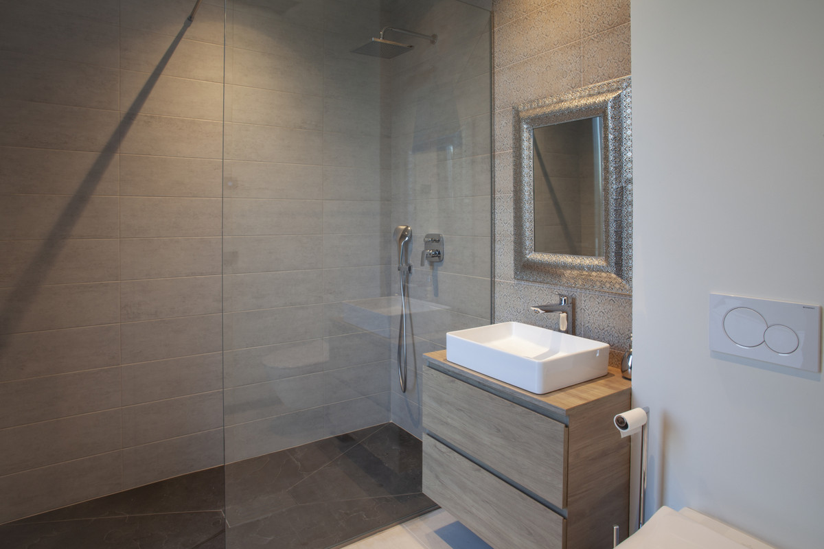 undefined thumbnail 4