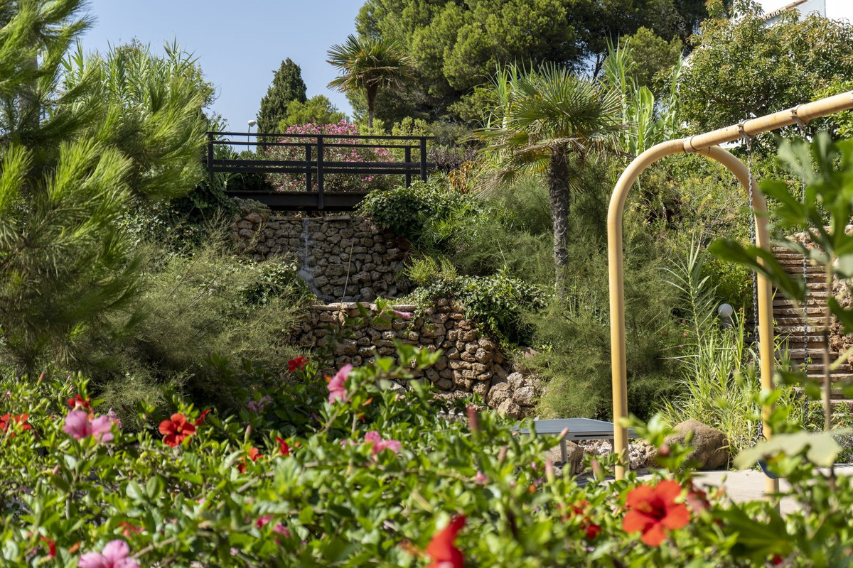 undefined thumbnail 38