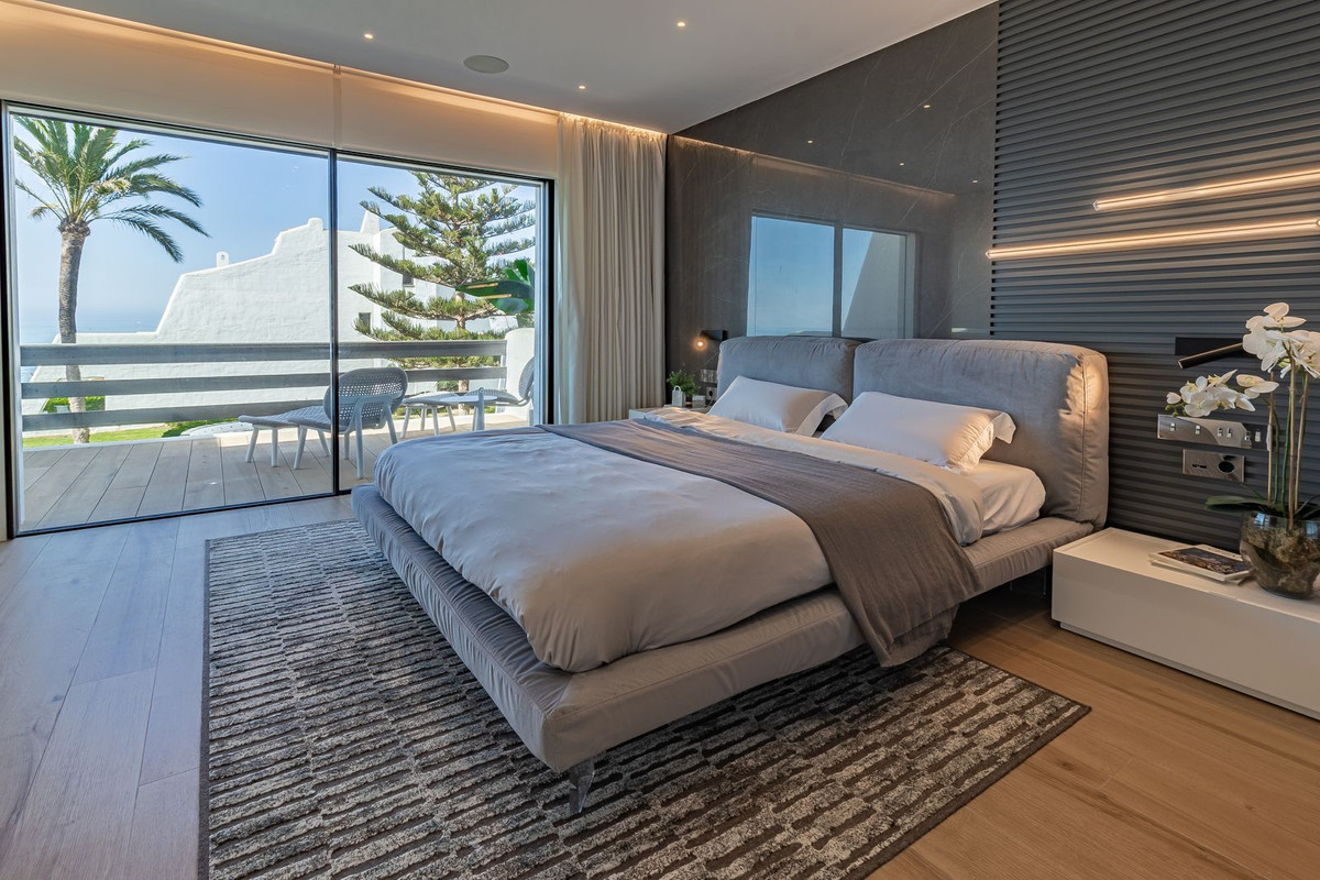 undefined thumbnail 3