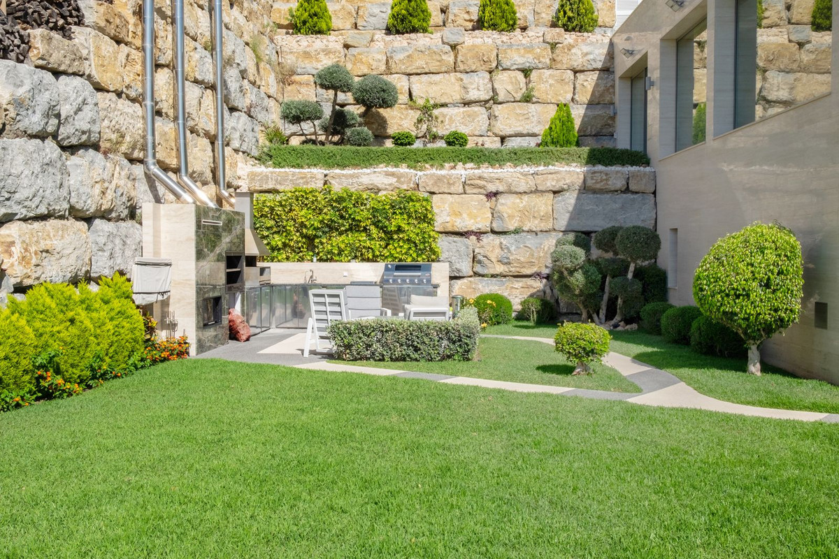 undefined thumbnail 37