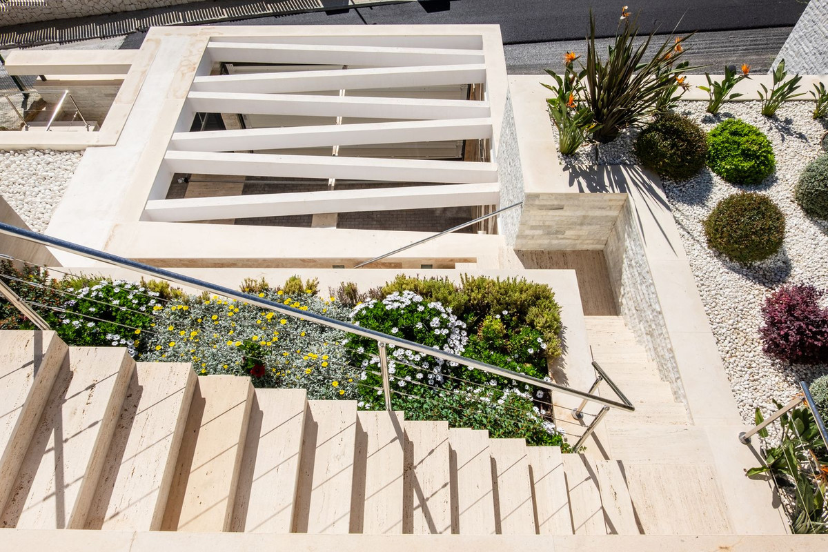 undefined thumbnail 51