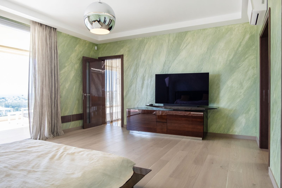 undefined thumbnail 3