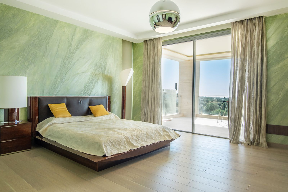 undefined thumbnail 4